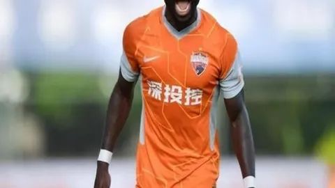 罗马诺爆料比分投注：罗马与恩里克就转会费僵持不下，交易走向悬念重重